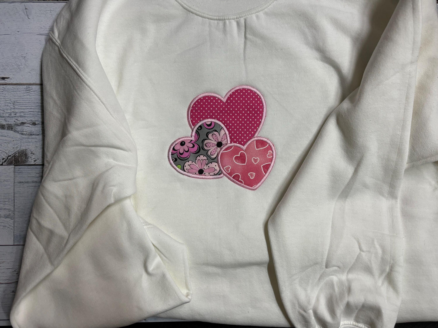 Hearts Applique Sweatshirt Size Large