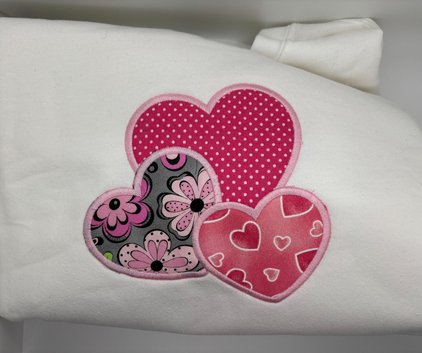 Hearts Applique Sweatshirt Size Large