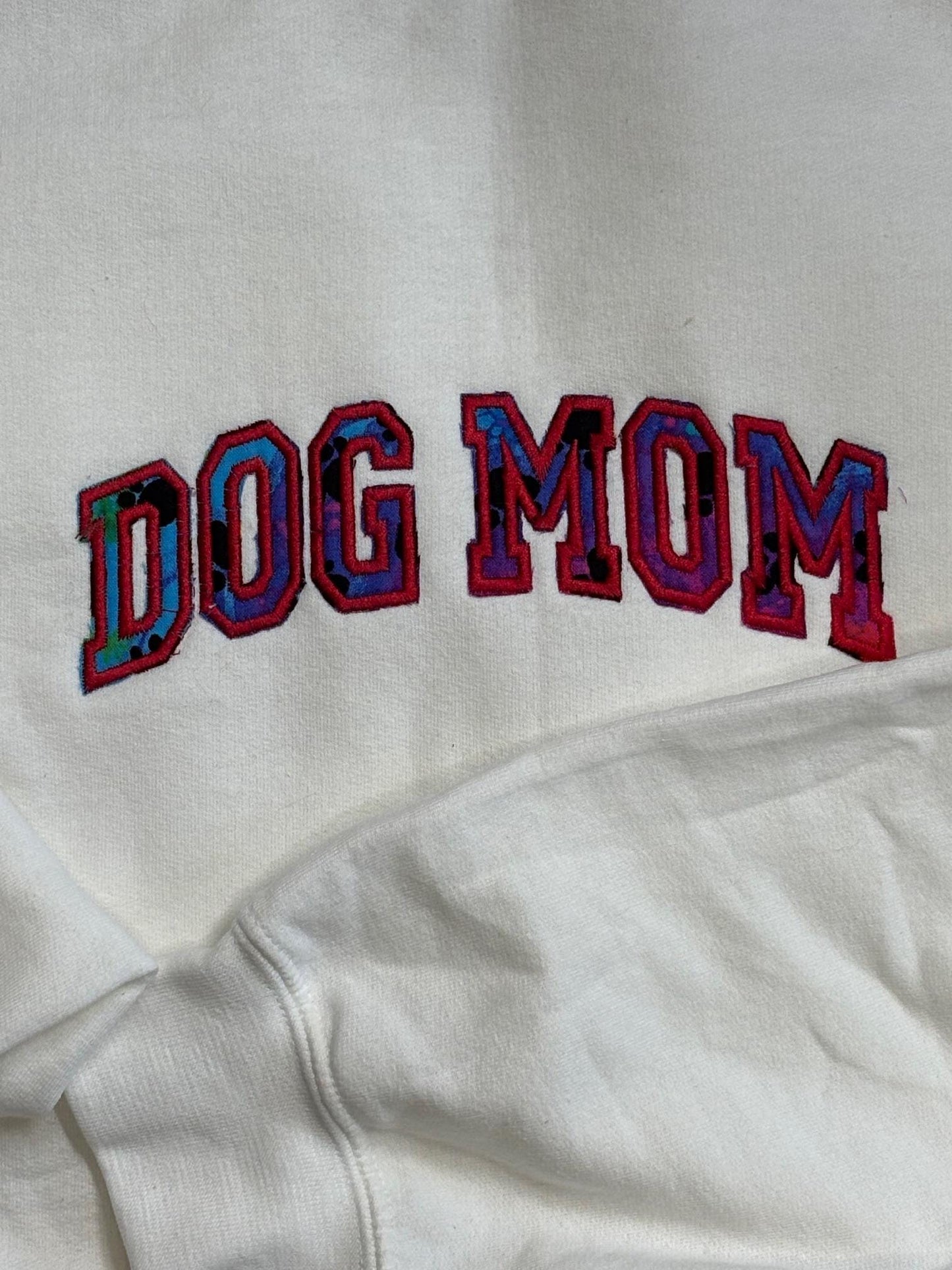 Dog Mom Sweatshirt, Cozy Pullover for Dog Lovers, Cute Dog Mama Gift, Customizable Pet Lover Apparel, Warm & Stylish