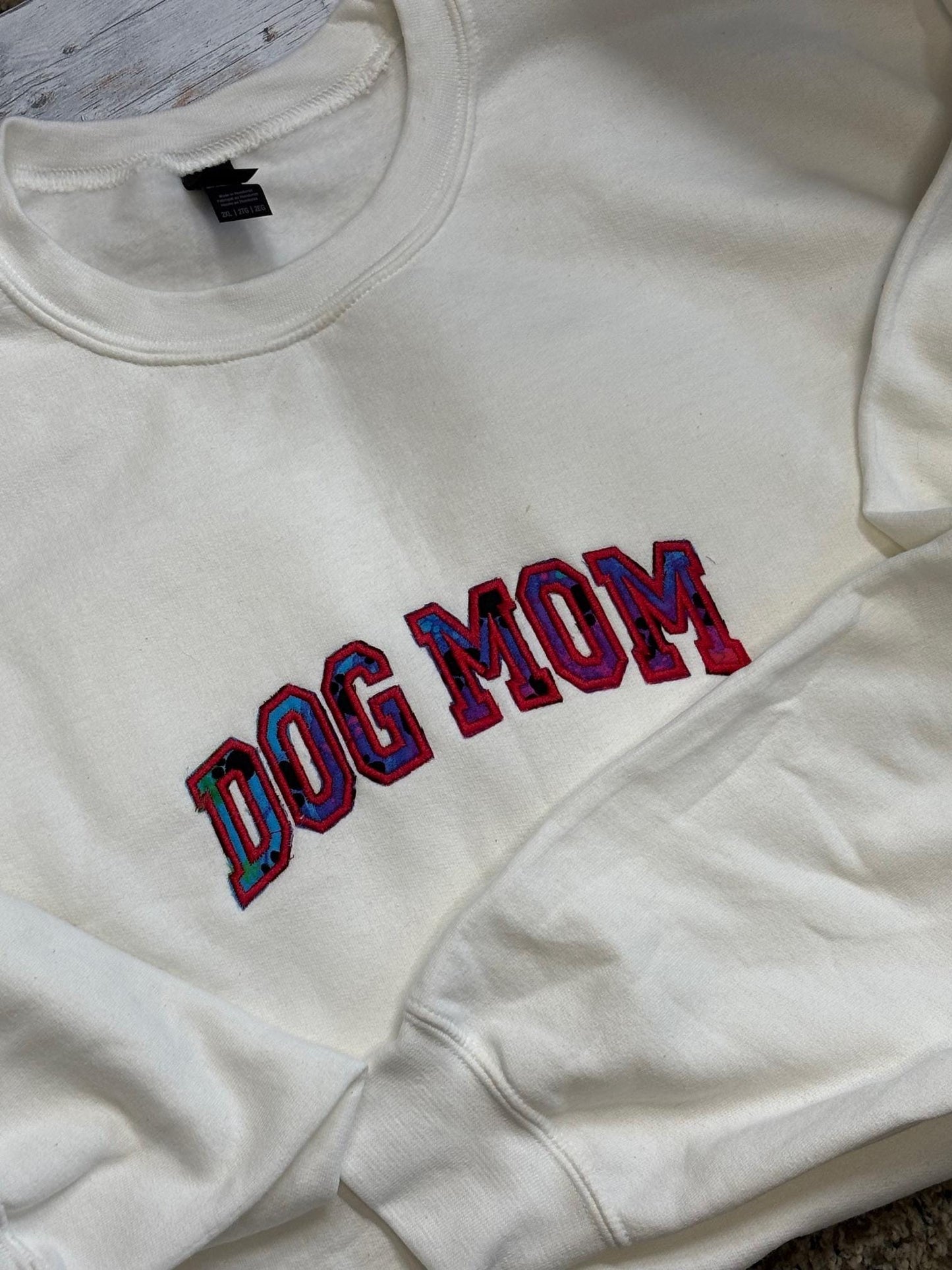 Dog Mom Sweatshirt, Cozy Pullover for Dog Lovers, Cute Dog Mama Gift, Customizable Pet Lover Apparel, Warm & Stylish
