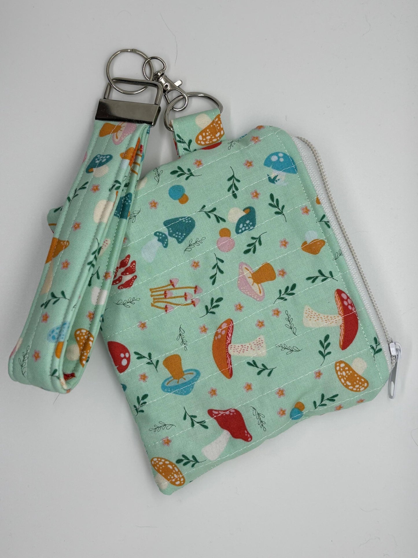 Mushroom Keychain Wallet: Travel Coin Purse Key Holder
