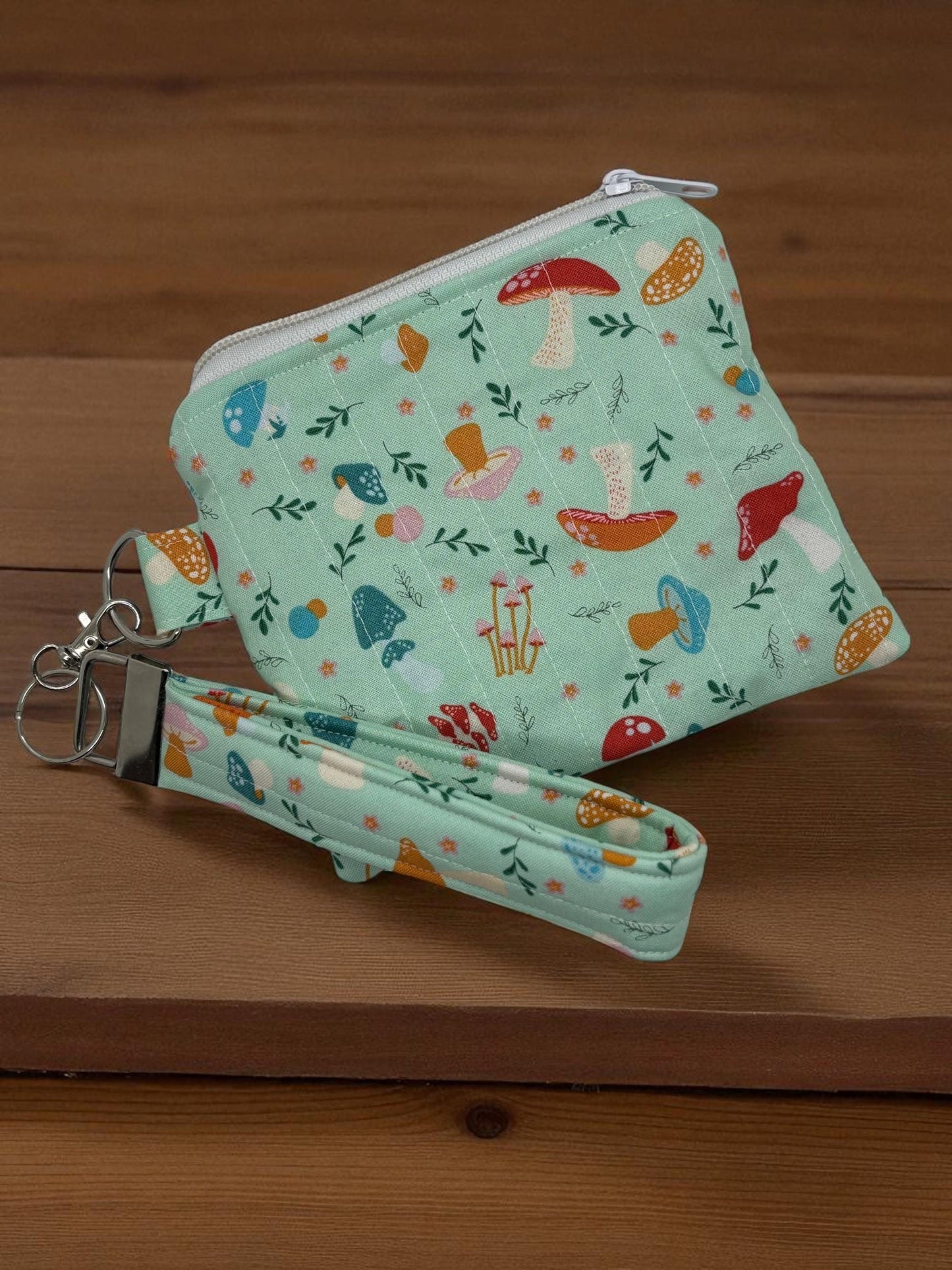 Mushroom Keychain Wallet: Travel Coin Purse Key Holder
