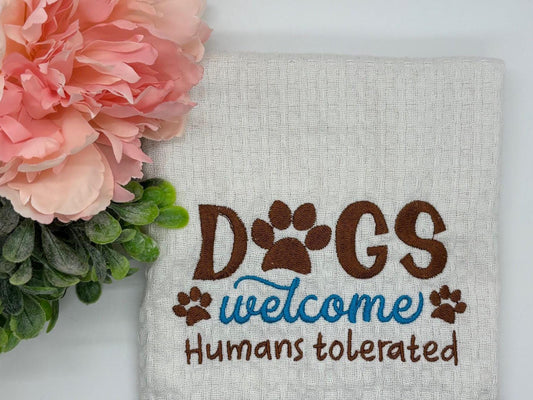 Embroidered Kitchen Towel: Personalized Home Decor Gift