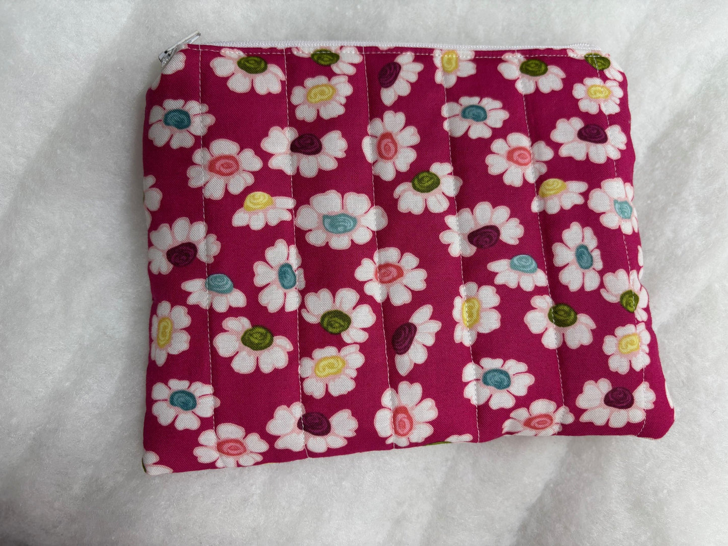 Stylish Storage: Handmade Quilted Zippered Pouch