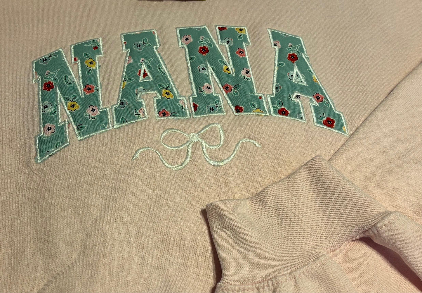 Comfy & Cute Applique Sweatshirt for Everyday Wear 2XL