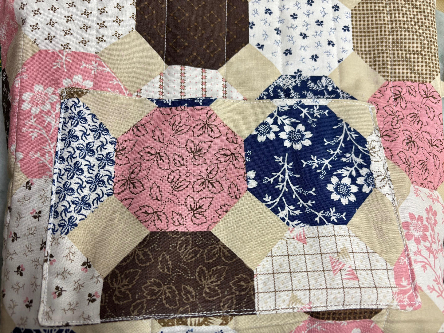 One-of-a-Kind Quilted Tote Bag – Handcrafted Elegance