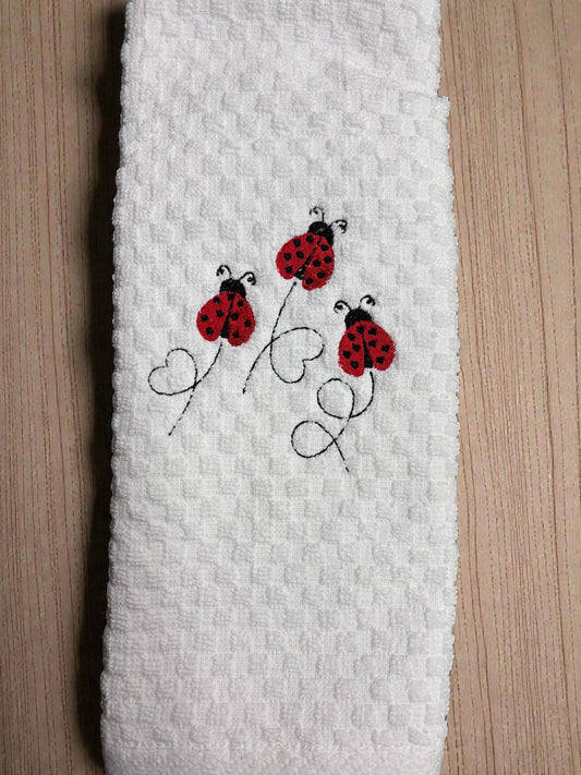 Beautifully Crafted Embroidered Kitchen Towels for Daily Use