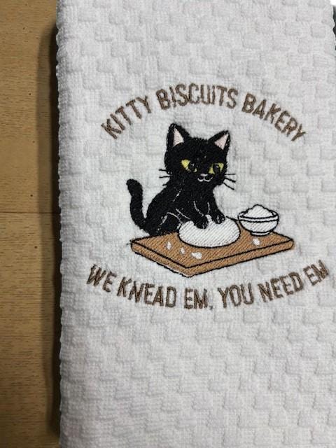 Delightful Cat Kitchen Towel: Artfully Embroidered Design