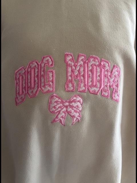 Paw-sitively Adorable: Embroidered Dog Mom Sweatshirt! 2xl