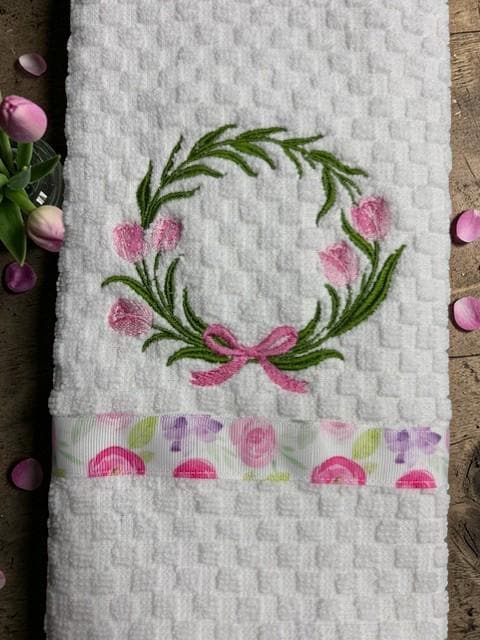 Blooming Beauty: Embroidered Tulip Wreath Towel