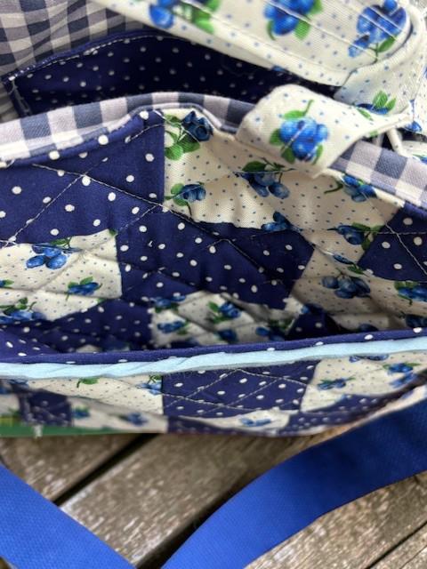 One-of-a-Kind Blueberry Tote Bag: Cozy & Cute!