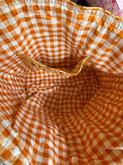Elevate Your Style with Our Luxe Quilted Tote Bag!