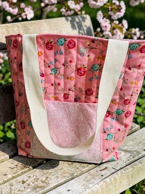 Cozy Chic: Your Perfect Quilted Tote Awaits!