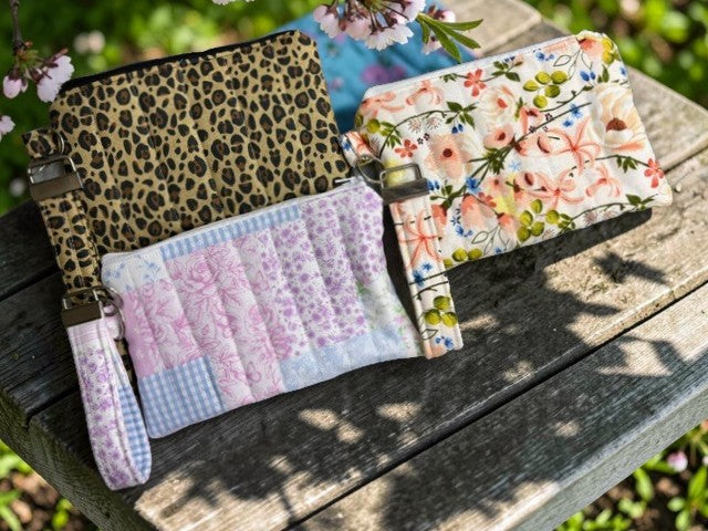 Charming Handmade Quilted Wristlet: Style Meets Function!